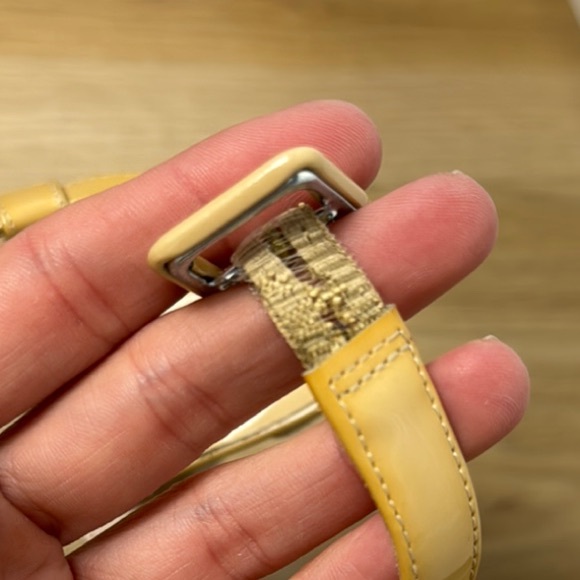 Le Silla Cream High Heeled Sandals with Stiletto Heel and Open Toe Design - Picture 8 of 8